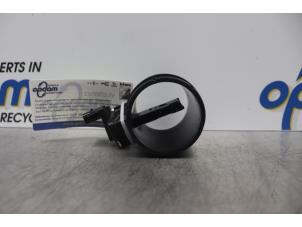 Gebruikte Luchtmassameter Opel Corsa E 1.0 SIDI Turbo 12V Prijs € 42,00 Margeregeling aangeboden door Gebr Opdam B.V.