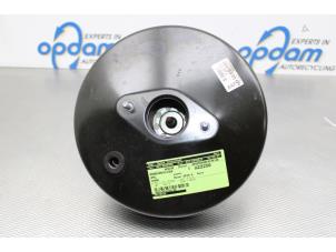 Gebruikte Rembooster Opel Corsa E 1.0 SIDI Turbo 12V Prijs op aanvraag aangeboden door Gebr Opdam B.V.