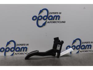 Gebruikte Gaspedaalpositie Sensor Volkswagen Golf VII (AUA) 2.0 GTD 16V Prijs € 42,00 Margeregeling aangeboden door Gebr Opdam B.V.