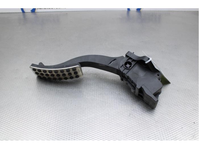 Gaspedaalpositie Sensor Mercedes A (W176), 2012 / 2018 1.6 A-200 16V, Hatchback, Benzine, 1.595cc, 115kW (156pk), FWD, M270910, 2012-06 / 2018-05, 176.043 (Gebruikt)