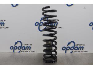 Gebruikte Veerschroef voor Mercedes 190E/D Prijs € 26,00 Margeregeling aangeboden door Gebr Opdam B.V.