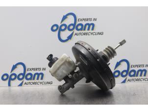 Gebruikte Rembooster Dacia Sandero I (BS) 1.2 16V Prijs € 60,00 Margeregeling aangeboden door Gebr Opdam B.V.