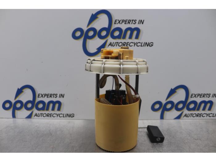 Gebruikte Tank element Pomp Fiat Grande Punto (199) 1.3 JTD Multijet 16V VGT Prijs € 51,00 Margeregeling aangeboden door Gebr Opdam B.V.