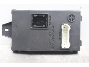 Gebruikte Module Centrale Deurvergrendeling Dacia Sandero I (BS) 1.2 16V Prijs op aanvraag aangeboden door Gebr Opdam B.V.