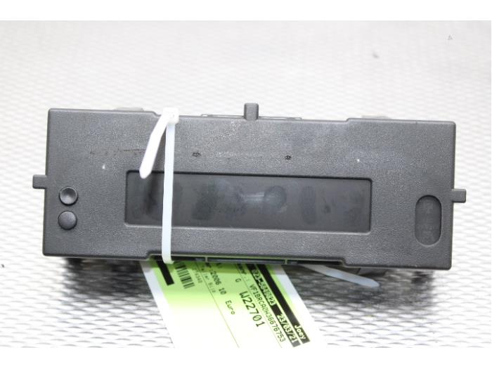 Gebruikte Display Interieur Renault Clio III (BR/CR) 1.4 16V Prijs € 34,00 Margeregeling aangeboden door Gebr Opdam B.V.