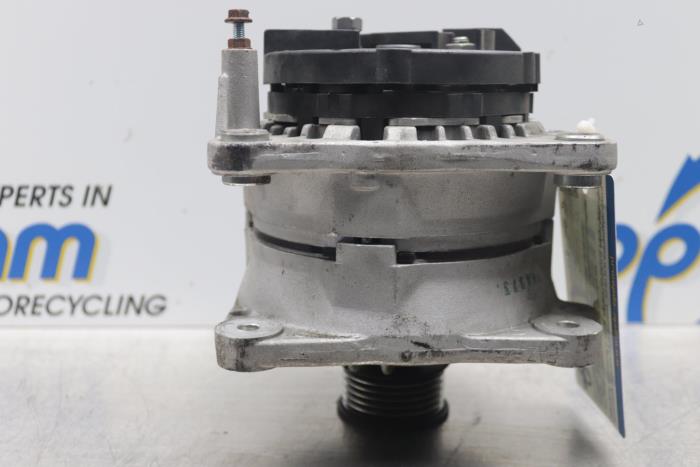 Gebruikte Alternator Seat Arosa (6H1) 1.4i Prijs € 42,00 Margeregeling aangeboden door Gebr Opdam B.V.