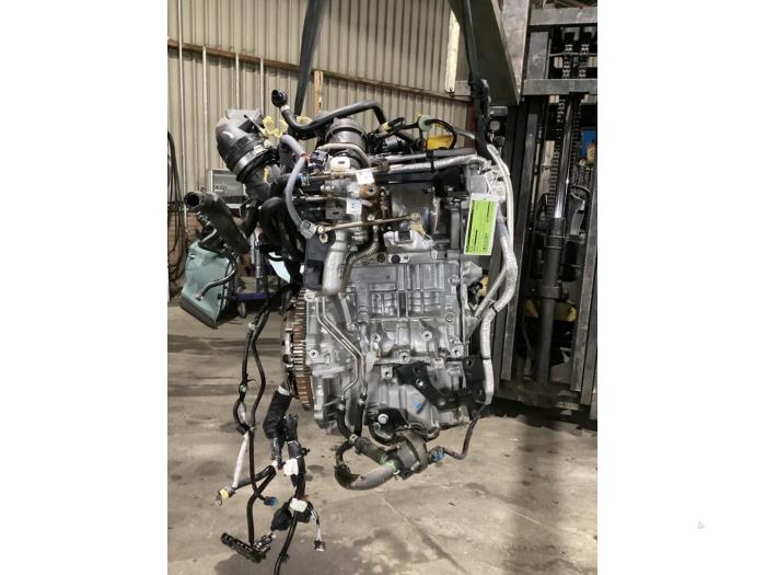 Motor van een Nissan Micra (K14) 1.0 IG-T 100 2020