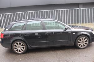 Gebruikte Deur 4Deurs rechts-voor Audi A4 Avant (B7) 2.5 TDI V6 24V Prijs € 81,00 Margeregeling aangeboden door Gebr Opdam B.V.