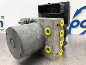 Gebruikte ABS Pomp Audi A4 Avant (B7) 2.5 TDI V6 24V Prijs € 64,00 Margeregeling aangeboden door Gebr Opdam B.V.