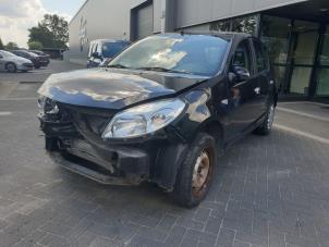 Gebruikte Stuurhuis Bekrachtigd Dacia Sandero I (BS) 1.2 16V Prijs € 100,00 Margeregeling aangeboden door Gebr Opdam B.V.