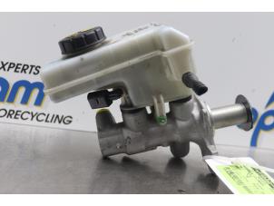 Gebruikte Hoofdremcilinder Volkswagen Golf VII (AUA) 2.0 GTI 16V Prijs € 35,00 Margeregeling aangeboden door Gebr Opdam B.V.