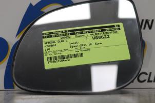 Gebruikte Spiegelglas links Hyundai i10 (F5) 1.2i 16V Prijs € 15,00 Margeregeling aangeboden door Gebr Opdam B.V.