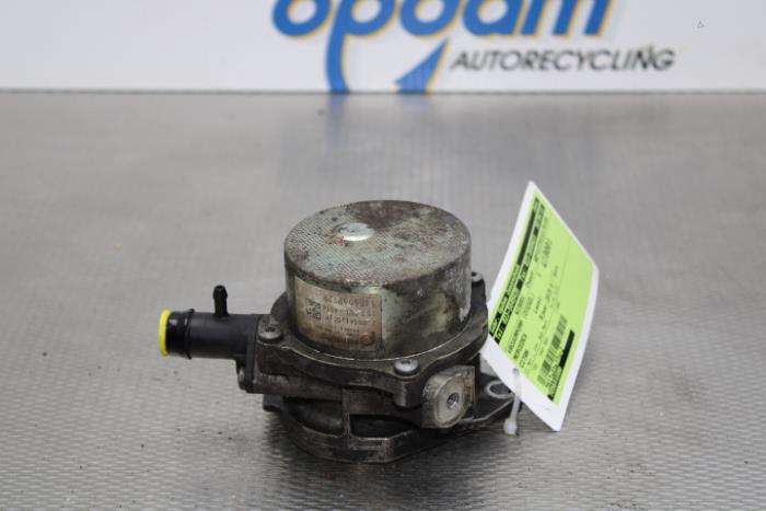 Gebruikte Vacuumpomp (Diesel) Mercedes Citan (415.7) 1.5 108 CDI Euro 6 Prijs € 30,00 Margeregeling aangeboden door Gebr Opdam B.V.