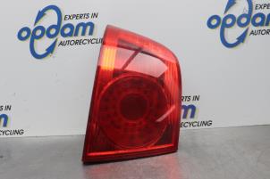 Gebruikte Achterlicht links Volkswagen Phaeton (3D) Prijs € 102,00 Margeregeling aangeboden door Gebr Opdam B.V.
