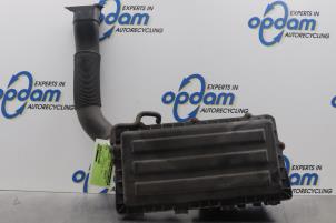 Gebruikte Luchtfilterhuis Seat Ibiza IV SC (6J1) 1.4 16V Prijs € 26,00 Margeregeling aangeboden door Gebr Opdam B.V.