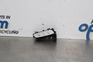 Gebruikte Schakelaar Stoelverwarming Mercedes C Estate (S205) C-350 e 2.0 16V Prijs op aanvraag aangeboden door Gebr Opdam B.V.