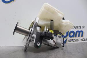 Gebruikte Hoofdremcilinder Volkswagen Golf VII (AUA) 2.0 GTI 16V Performance Package Prijs € 75,00 Margeregeling aangeboden door Gebr Opdam B.V.