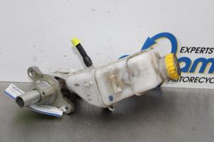 Gebruikte Hoofdremcilinder Opel Combo 1.3 CDTI 16V Prijs op aanvraag aangeboden door Gebr Opdam B.V.