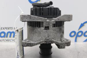 Gebruikte Dynamo BMW 3 serie Touring (E36/3) 318i Prijs € 42,00 Margeregeling aangeboden door Gebr Opdam B.V.