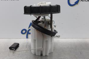 Gebruikte Benzinepomp Ford Focus 3 Wagon 1.0 Ti-VCT EcoBoost 12V 125 Prijs € 64,00 Margeregeling aangeboden door Gebr Opdam B.V.