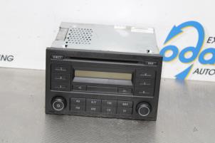 Gebruikte Radio CD Speler Volkswagen Fox (5Z) 1.2 Prijs op aanvraag aangeboden door Gebr Opdam B.V.