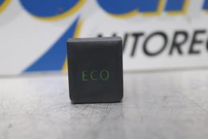 Gebruikte Diversen Renault Clio IV Estate/Grandtour (7R) 1.5 Energy dCi 90 FAP Prijs € 8,00 Margeregeling aangeboden door Gebr Opdam B.V.