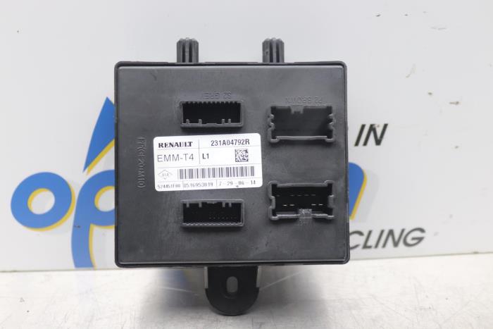 Gebruikte Computer Body Control Renault Clio IV Estate/Grandtour (7R) 1.5 Energy dCi 90 FAP Prijs € 64,00 Margeregeling aangeboden door Gebr Opdam B.V.