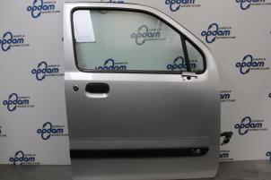 Gebruikte Portier 4Deurs rechts-voor Suzuki Wagon-R+ (RB) 1.3 16V Prijs € 100,00 Margeregeling aangeboden door Gebr Opdam B.V.
