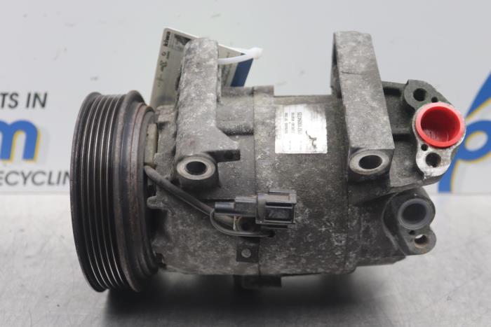 Gebruikte Aircopomp Nissan Micra (K11) 1.4 16V Prijs € 26,00 Margeregeling aangeboden door Gebr Opdam B.V.