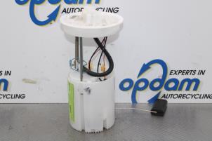 Gebruikte Benzinepomp Ford Kuga II (DM2) 1.5 EcoBoost 16V 150 Prijs € 100,00 Margeregeling aangeboden door Gebr Opdam B.V.
