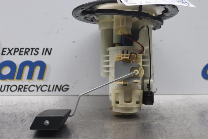 Gebruikte Benzinepomp Mazda MPV (LW19/69) 2.3 16V Prijs € 60,00 Margeregeling aangeboden door Gebr Opdam B.V.