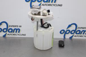 Gebruikte Benzinepomp Kia Niro I (DE) 1.6 GDI Hybrid Prijs € 128,00 Margeregeling aangeboden door Gebr Opdam B.V.