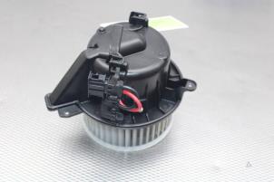 Gebruikte Chaufage Ventilatiemotor Volkswagen Polo VI (AW1) 1.0 TSI 12V Prijs op aanvraag aangeboden door Gebr Opdam B.V.