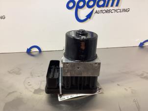 Gebruikte ABS Pomp BMW 1 serie (E87/87N) 118i 16V Prijs € 128,00 Margeregeling aangeboden door Gebr Opdam B.V.