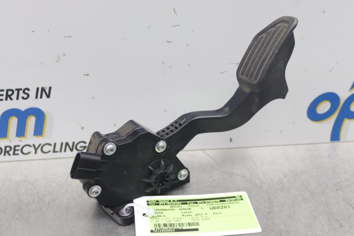 Gebruikte Gaspedaalpositie Sensor Toyota Verso S 1.33 16V Dual VVT-I Prijs op aanvraag aangeboden door Gebr Opdam B.V.