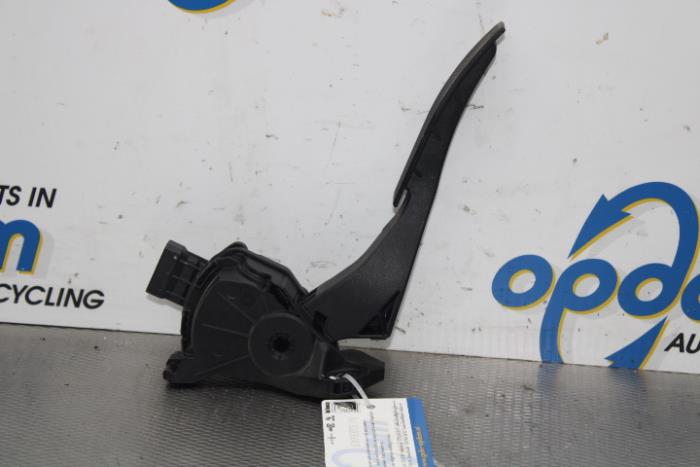 Gebruikte Gaspedaalpositie Sensor Opel Insignia 2.0 CDTI 16V 160 Ecotec Prijs € 26,00 Margeregeling aangeboden door Gebr Opdam B.V.
