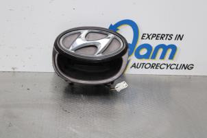 Gebruikte Handgreep Achterklep Hyundai i30 (FD) 2.0 CRDi 16V Prijs € 42,00 Margeregeling aangeboden door Gebr Opdam B.V.