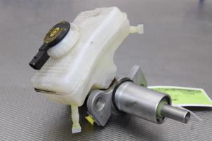 Gebruikte Hoofdremcilinder Audi S8 (D4) 4.0 V8 TFSI 32V Prijs op aanvraag aangeboden door Gebr Opdam B.V.