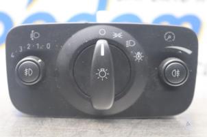 Gebruikte Licht Schakelaar Ford S-Max (GBW) 2.0 TDCi 16V 140 Prijs € 35,00 Margeregeling aangeboden door Gebr Opdam B.V.