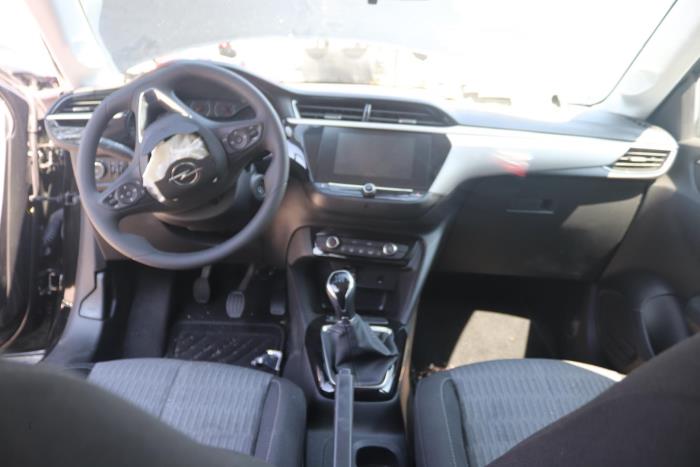 Gebruikte Display Multi Media regelunit Opel Corsa F (UB/UH/UP) 1.2 12V 75 Prijs € 319,00 Margeregeling aangeboden door Gebr Opdam B.V.