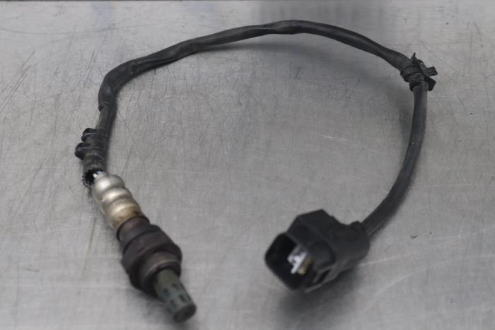 Gebruikte Lambda Sonde Kia Carens III (FG) 2.0i CVVT 16V Prijs € 34,00 Margeregeling aangeboden door Gebr Opdam B.V.