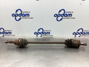 Gebruikte Steekas rechts-achter Mitsubishi Outlander (CU) 2.0 16V 4x4 Prijs € 64,00 Margeregeling aangeboden door Gebr Opdam B.V.