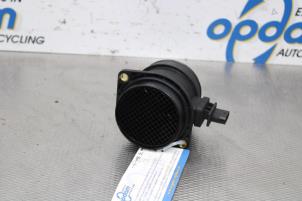 Gebruikte Luchthoeveelheidsmeter Hyundai Santa Fe II (CM) 2.2 CRDi 16V 4x4 Prijs op aanvraag aangeboden door Gebr Opdam B.V.