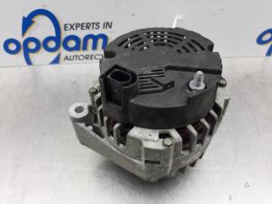 Gebruikte Dynamo Mercedes E Combi (S210) 2.6 E-240 V6 18V Prijs € 42,00 Margeregeling aangeboden door Gebr Opdam B.V.