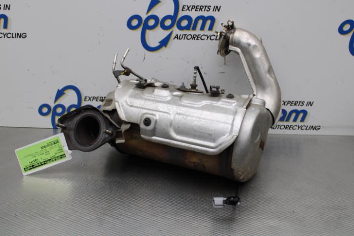 Gebruikte Roetfilter Renault Clio IV (5R) 1.5 Energy dCi 90 FAP Prijs op aanvraag aangeboden door Gebr Opdam B.V.