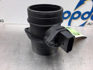 Gebruikte Luchtmassameter Volkswagen Golf IV (1J1) 2.3 V5 GTI Prijs € 34,00 Margeregeling aangeboden door Gebr Opdam B.V.