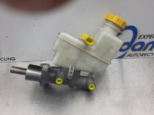 Gebruikte Hoofdremcilinder Alfa Romeo Giulietta (940) 1.4 TB 16V MultiAir Prijs € 25,00 Margeregeling aangeboden door Gebr Opdam B.V.