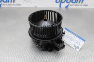 Gebruikte Kachel Ventilatiemotor Audi A5 Sportback (F5A/F5F) 2.0 TDI 16V Quattro Prijs € 60,00 Margeregeling aangeboden door Gebr Opdam B.V.