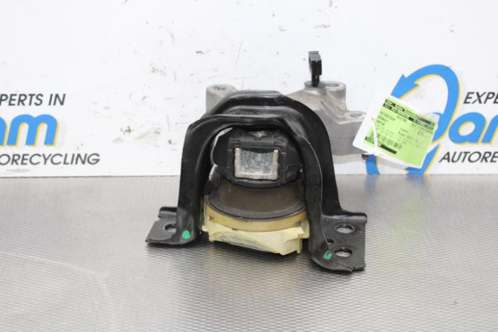 Gebruikte Motorrubber Renault Captur I (2R) 1.2 TCE 16V EDC Prijs op aanvraag aangeboden door Gebr Opdam B.V.