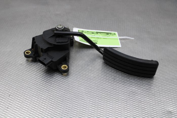 Gebruikte Sensor Gaspedaalpositie Renault Kangoo Express (FW) 1.5 dCi 85 Prijs € 26,00 Margeregeling aangeboden door Gebr Opdam B.V.